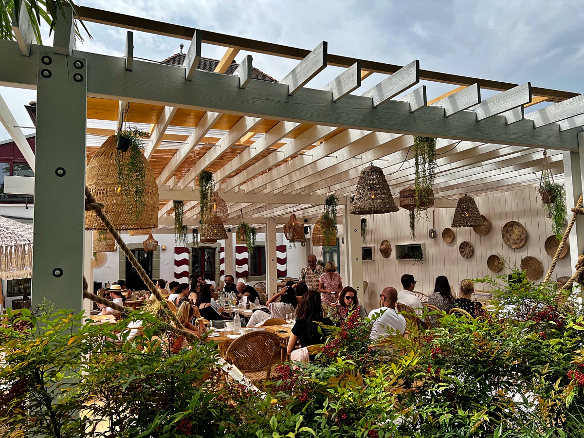 terrace at Villa Malfi in lutry